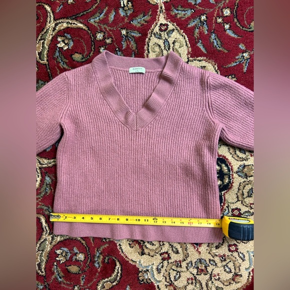 NWOT Aritzia Babaton Roger V-Neck 100% Merino Wool Oversized Pink/Mauve … - Picture 11 of 12